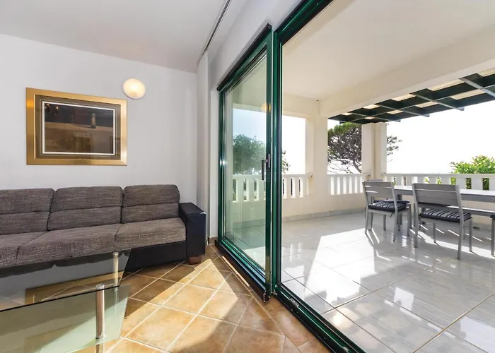 Two-bedroom In Apartmán Privlaka (Zadar)