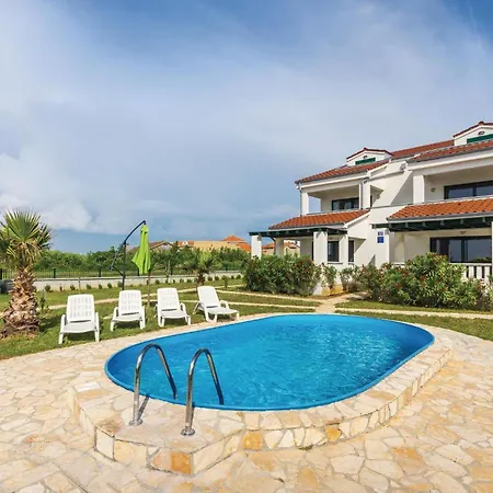 Apartamento Two-bedroom In Privlaka (Zadar)