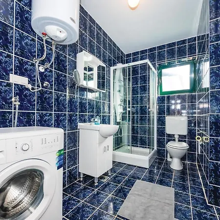 Tolle Wohnung In Privlaka Mit Wlan *