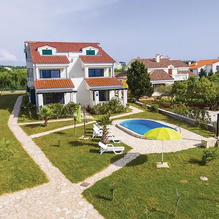 Cozy In Privlaka With House Sea View *