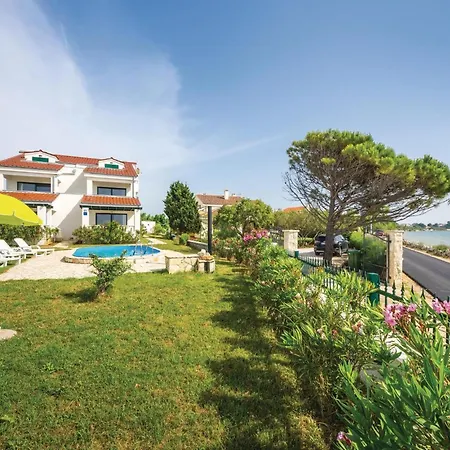 Apartment Cozy In Privlaka With House Sea View *